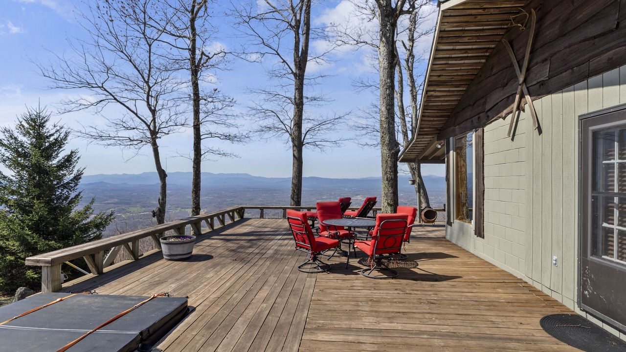 Photo of Outdoor in Morganton