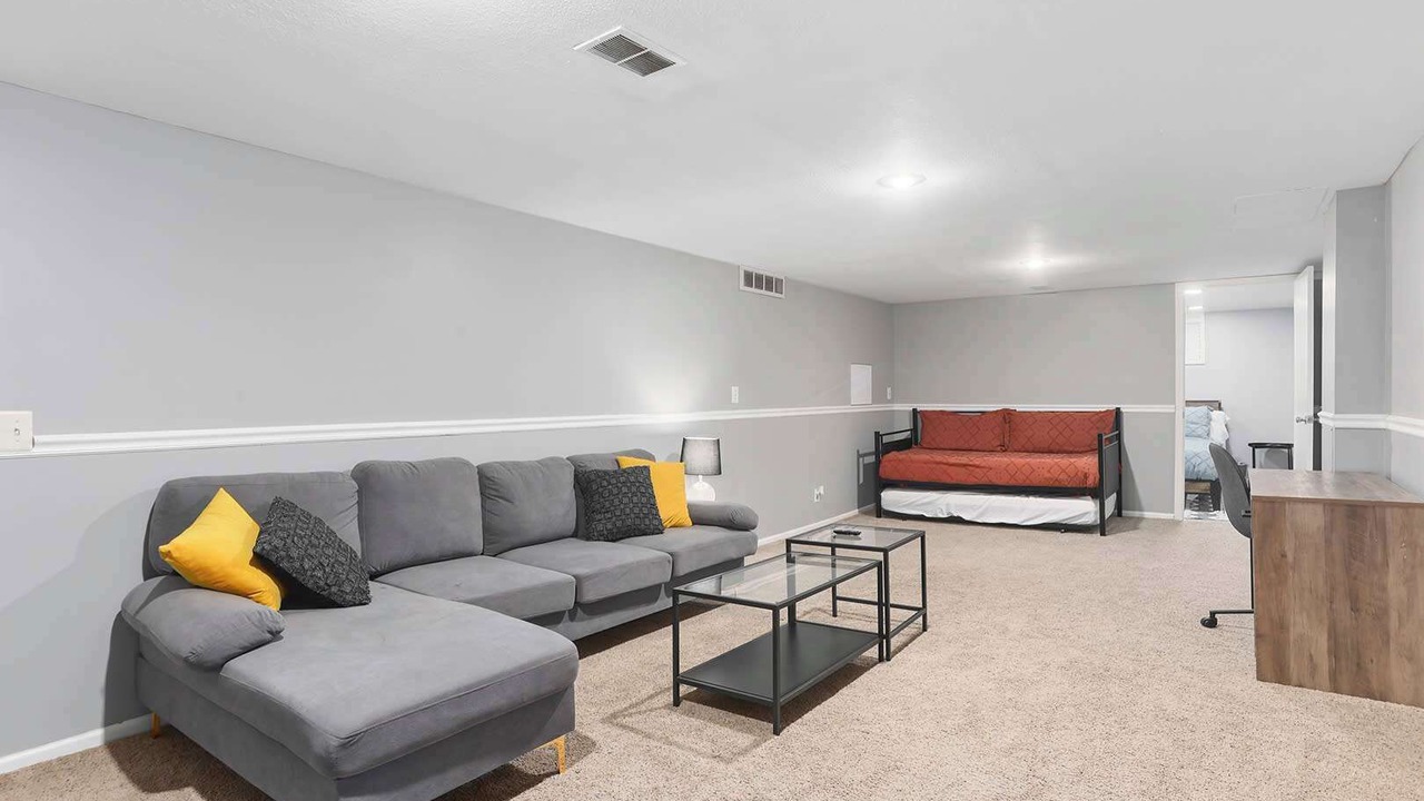 Photo of Livingroom in Lenexa
