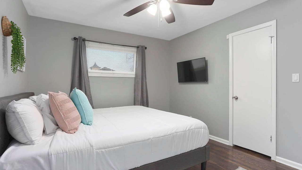 Photo of Bedroom in Lenexa