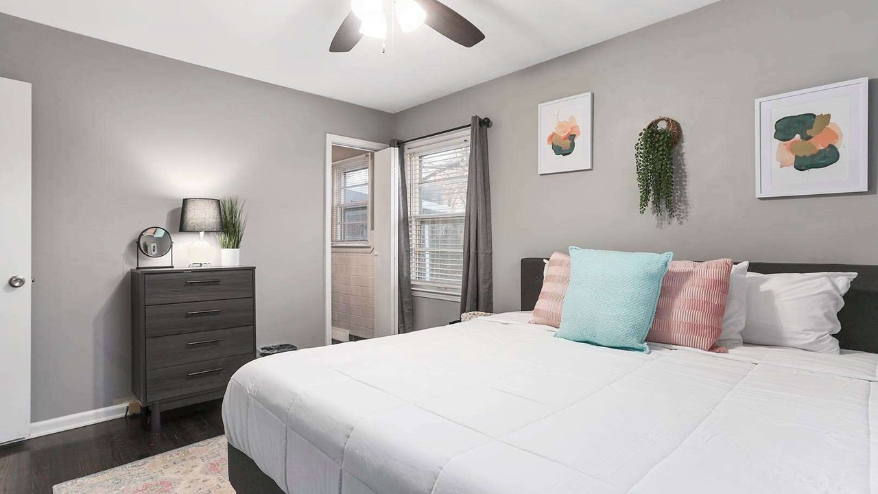 Photo of Bedroom in Lenexa