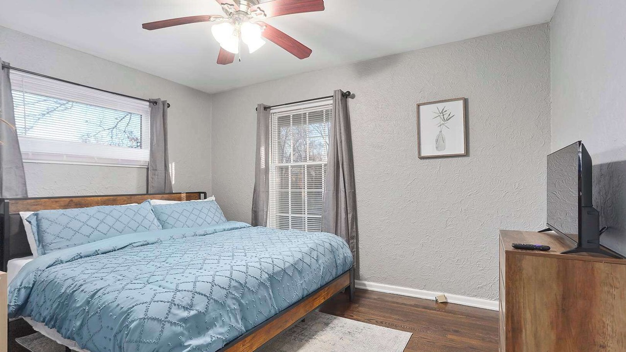 Photo of Bedroom in Lenexa