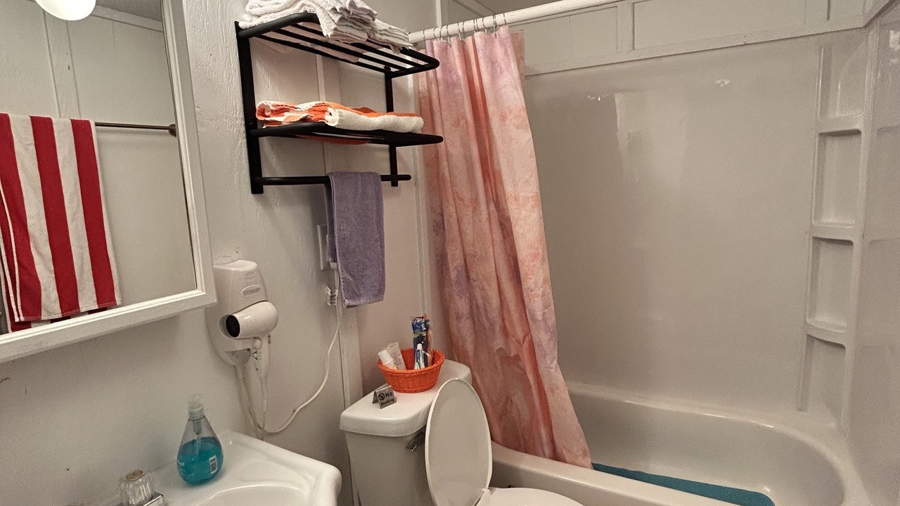 Photo of Bathroom in Painton