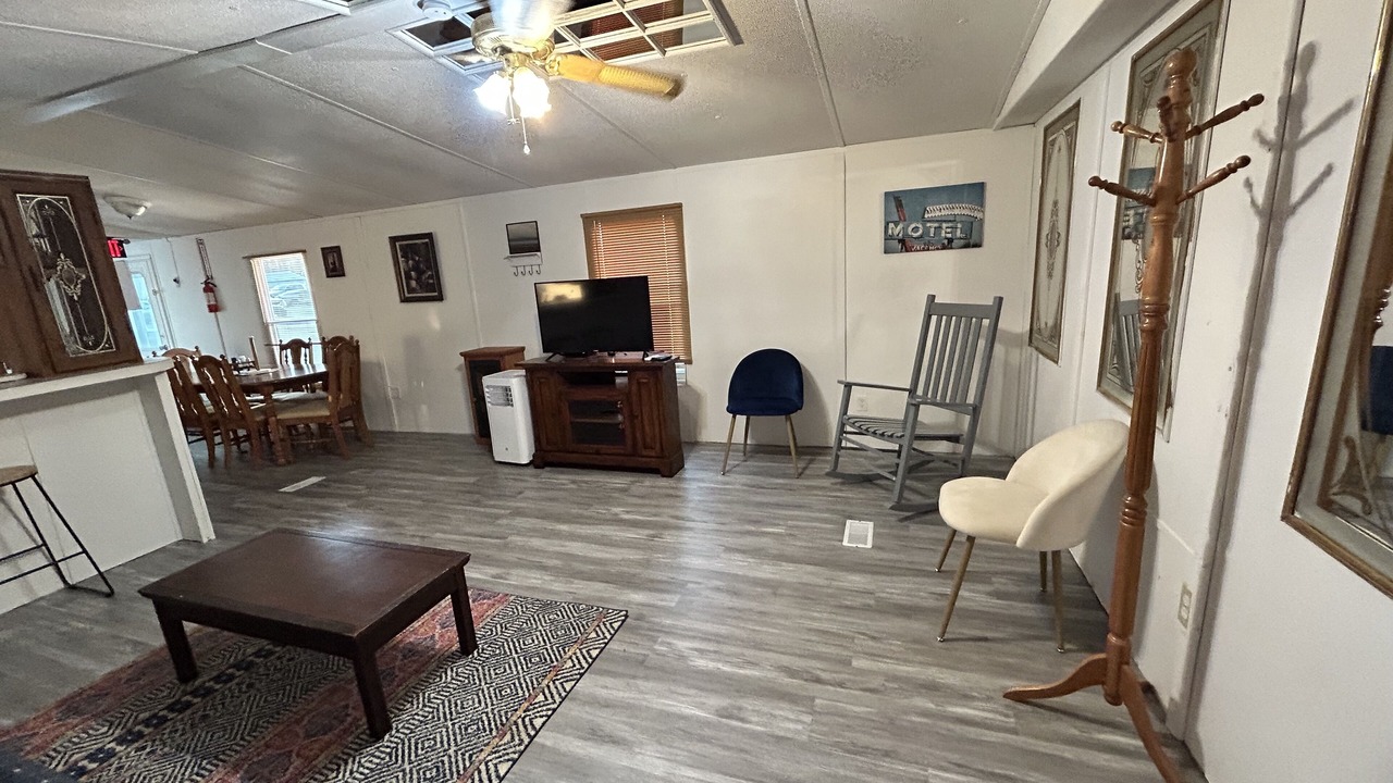Photo of Livingroom in Painton