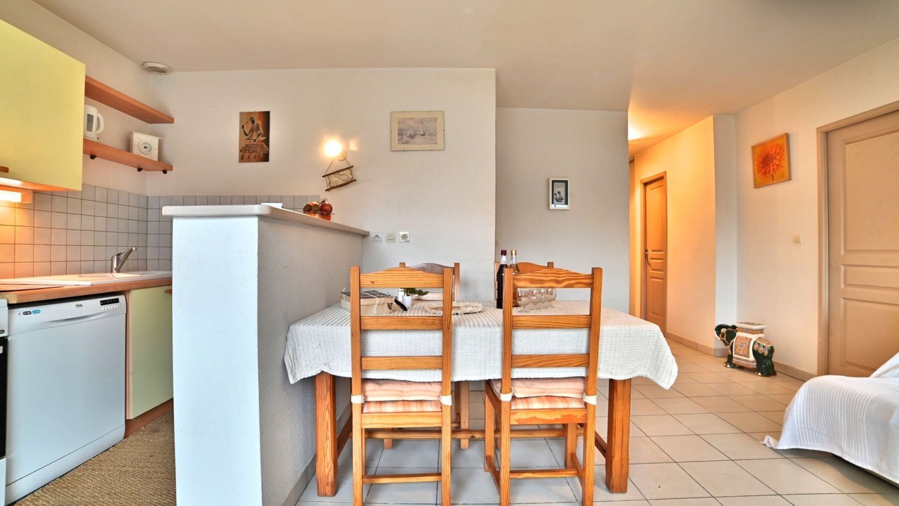 Photo of Bedroom in Domino