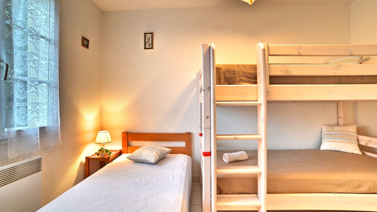 Photo of Others in Domino