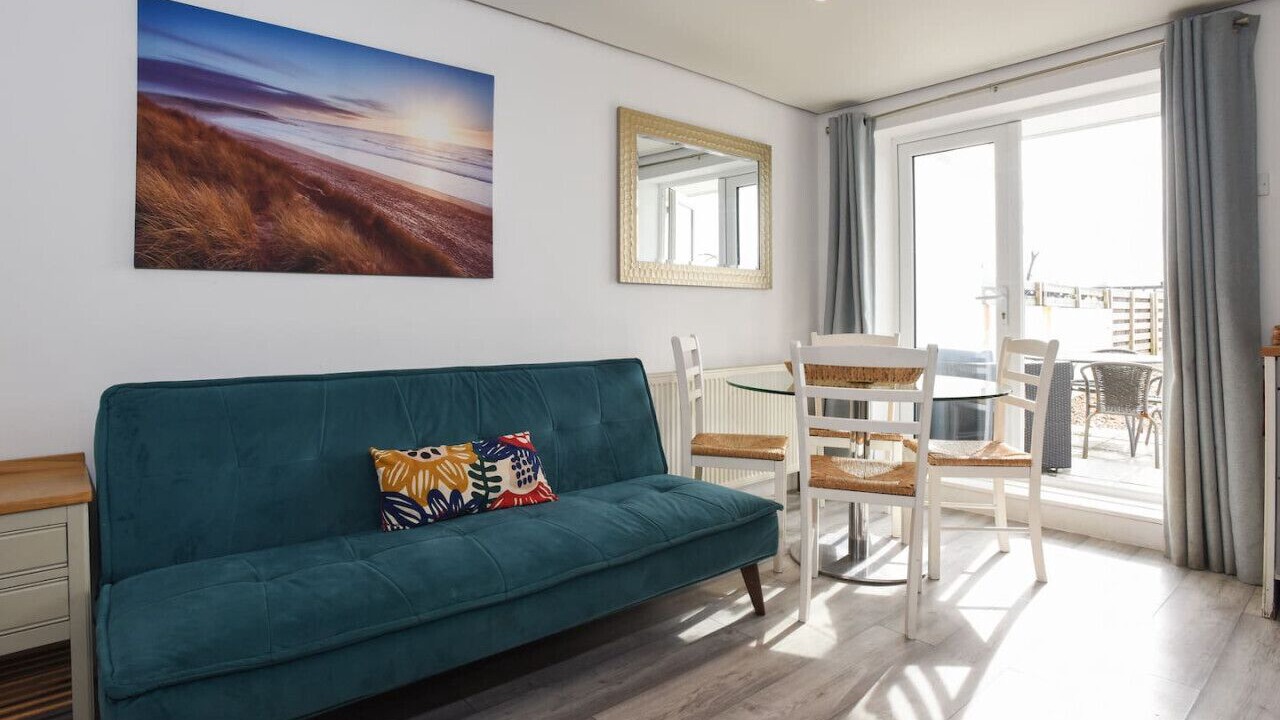 Photo of Livingroom in South Hayling