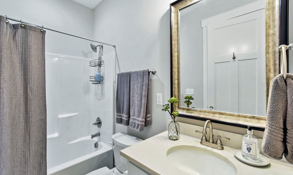 Photo of Bathroom in Jekyll Island