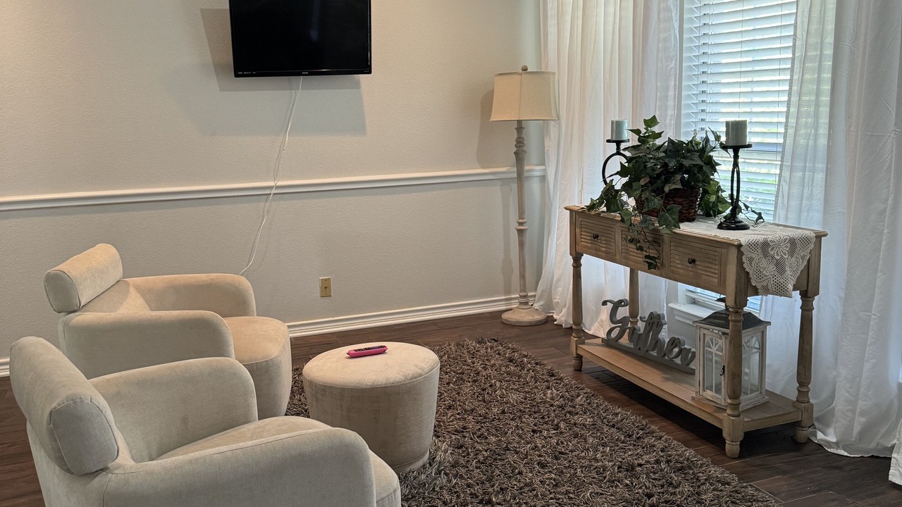 Photo of Livingroom in Wetmore
