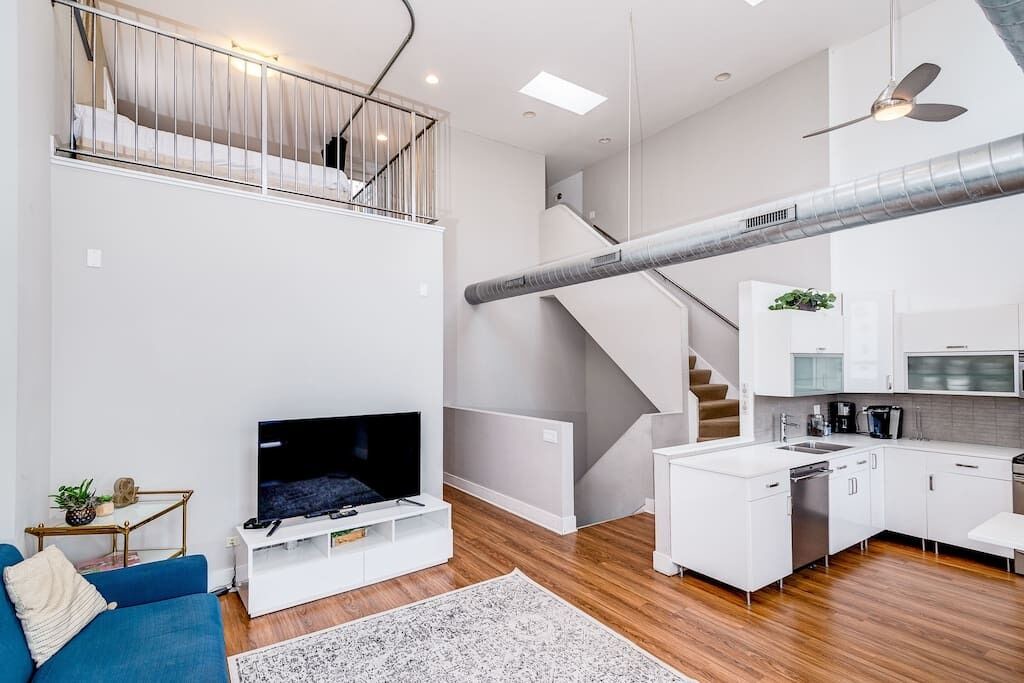 Photo of Others in River North