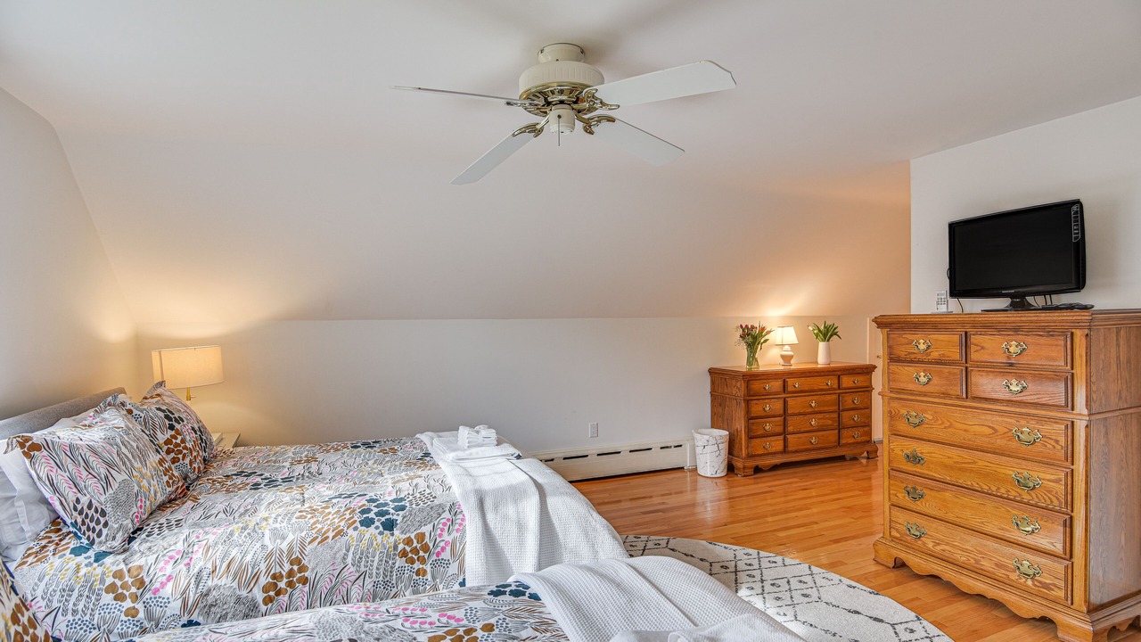 Photo of Bedroom in Teaticket