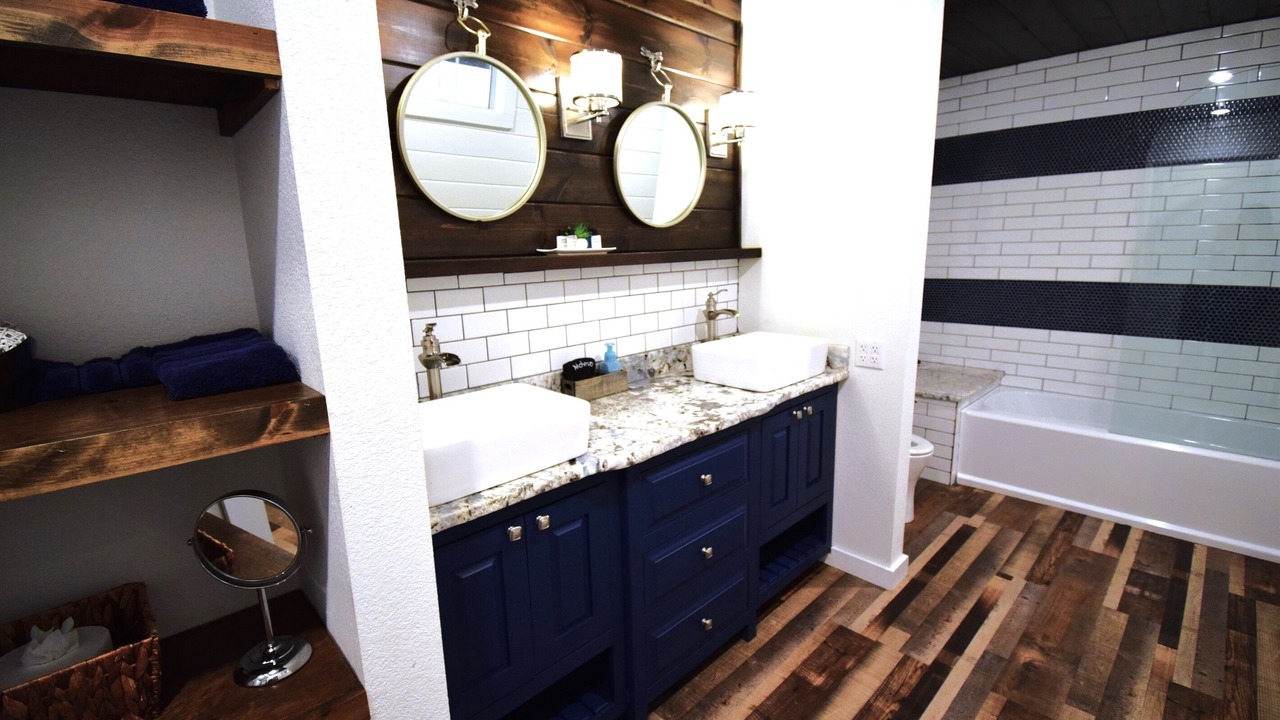 Photo of Bathroom in Broken Bow