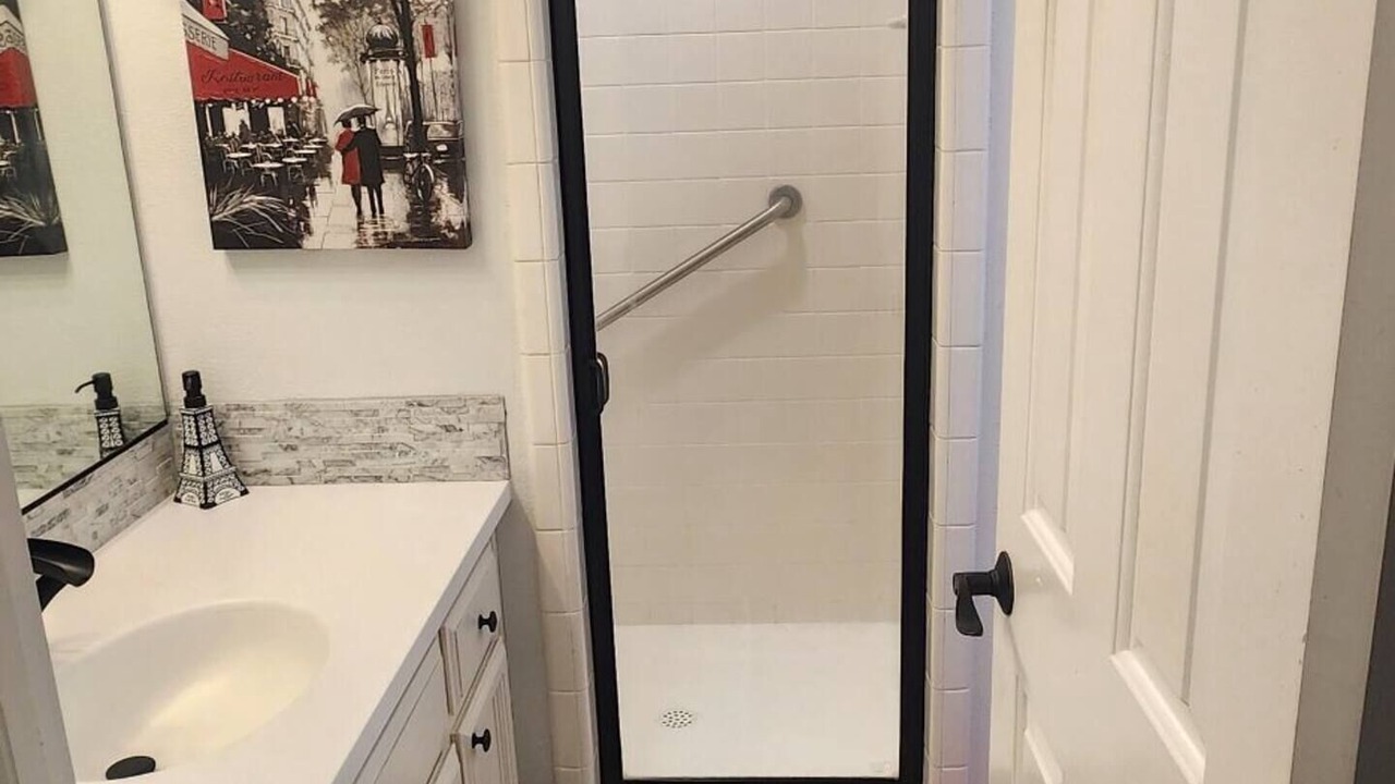 Photo of Bathroom in Sacramento