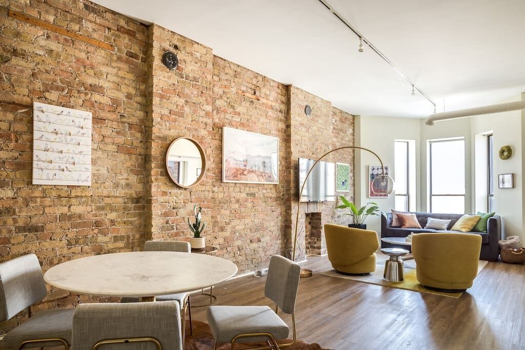 Photo of Others in River North