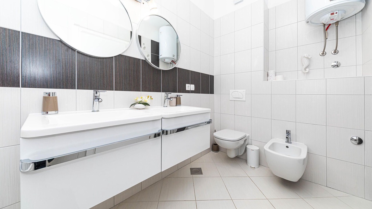 Photo of Bathroom in Marina
