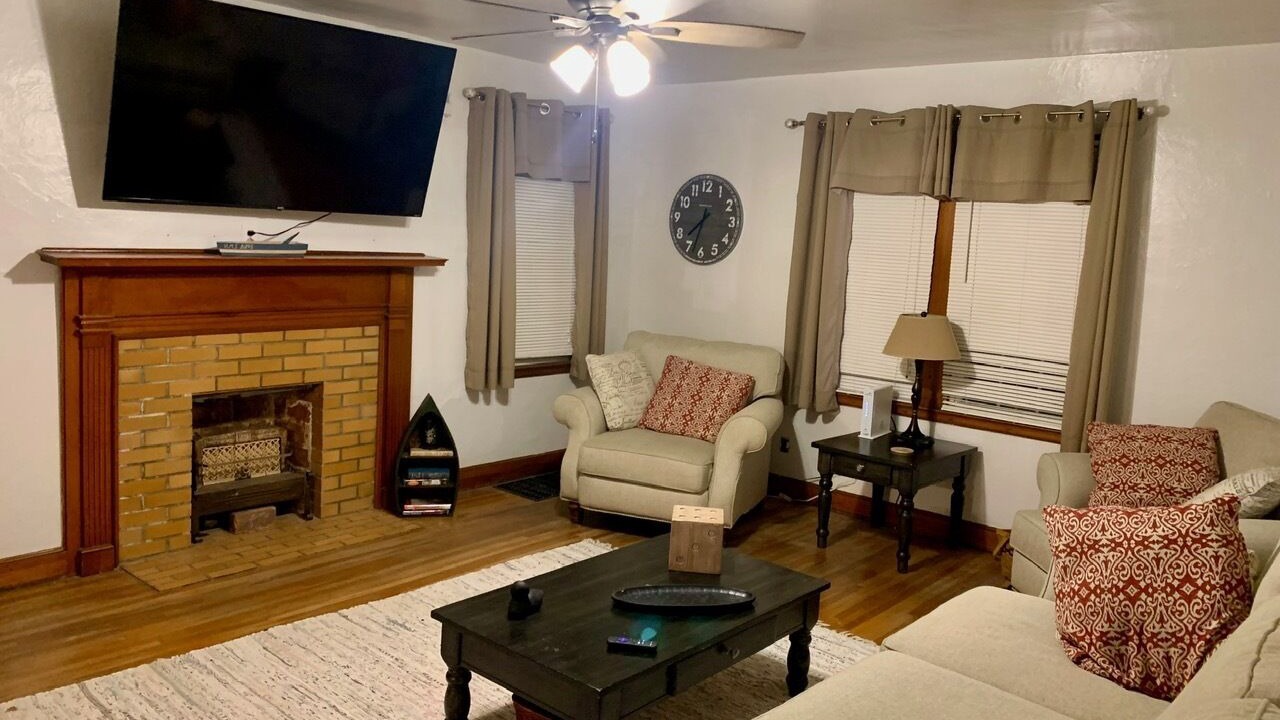 Photo of Livingroom in Linton