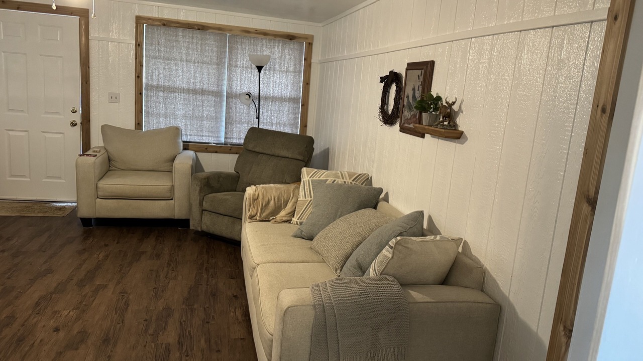 Photo of Livingroom in Boswell