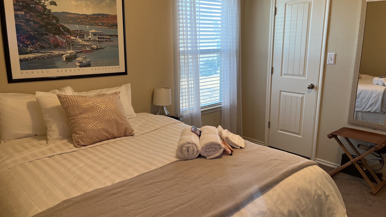 Photo of Bedroom in Kyle