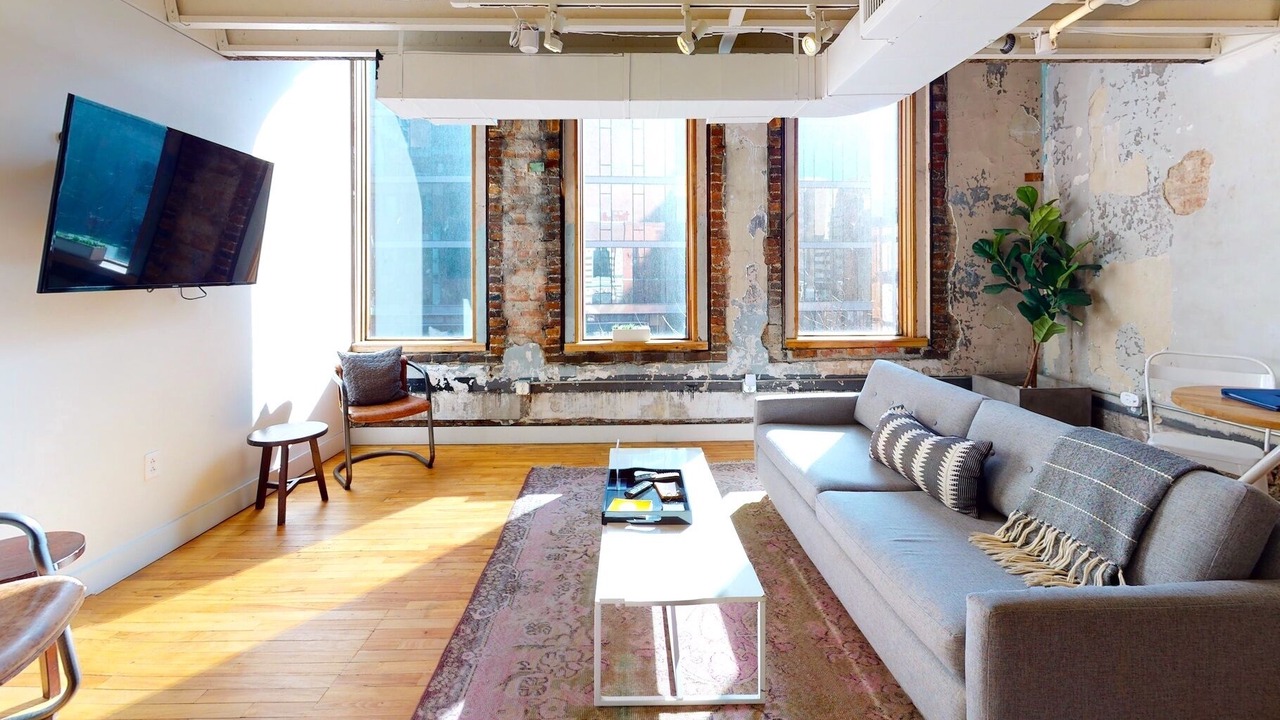 Photo of Livingroom in Arts District
