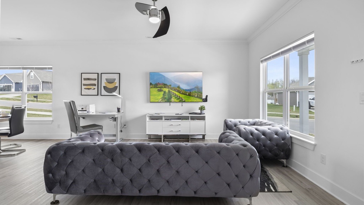 Photo of Livingroom in Jeffersonville