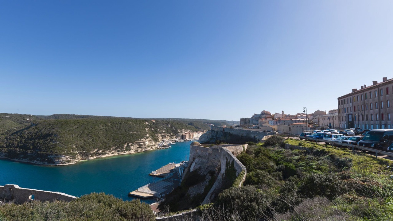 Photo of Others in Bonifacio