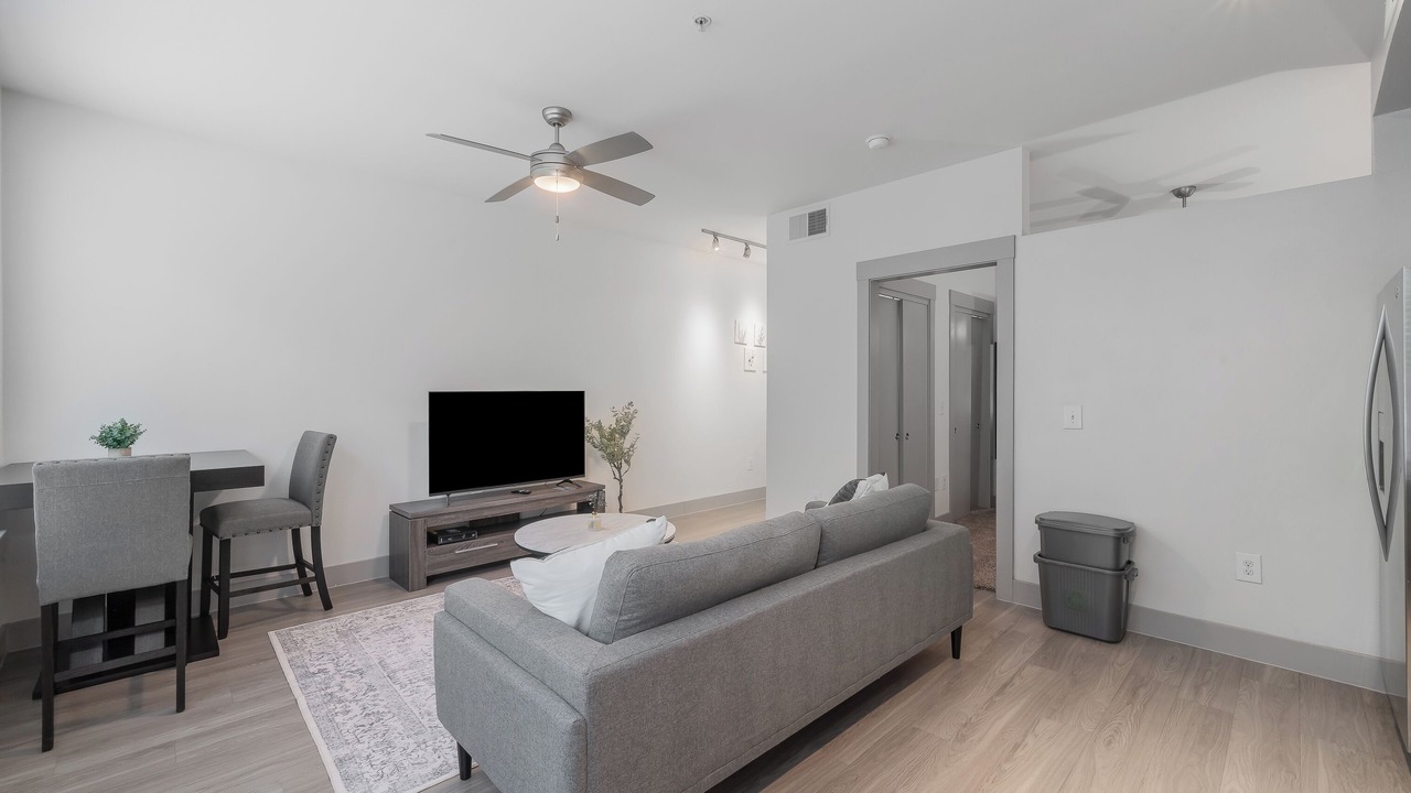 Photo of Livingroom in Oak Lawn