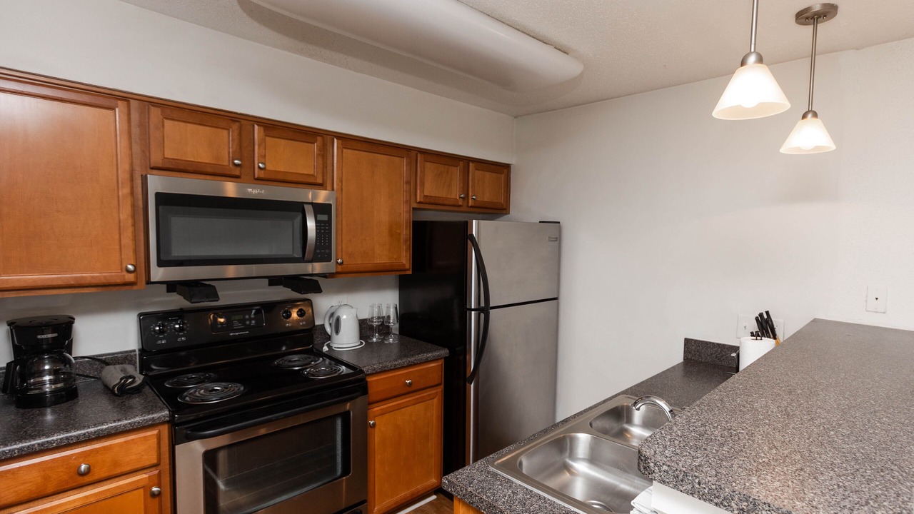 Photo of Kitchen in Coliseum Central