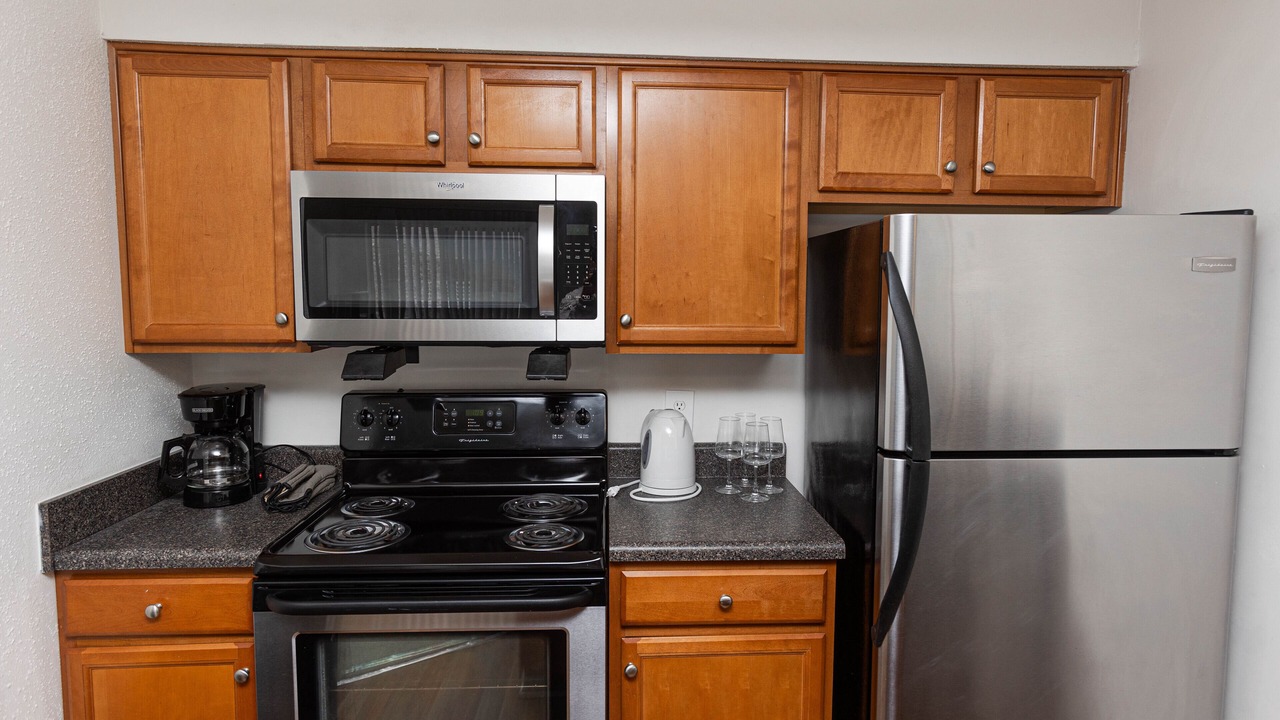 Photo of Kitchen in Coliseum Central