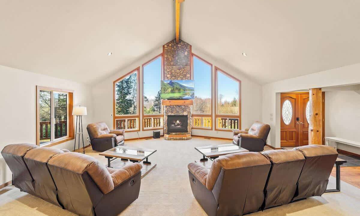 Photo of Livingroom in Sedro-Woolley