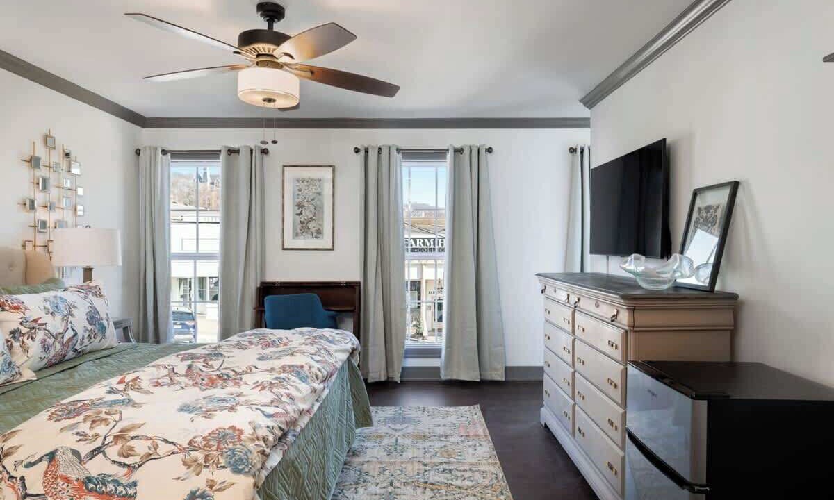 Photo of Bedroom in Parkville