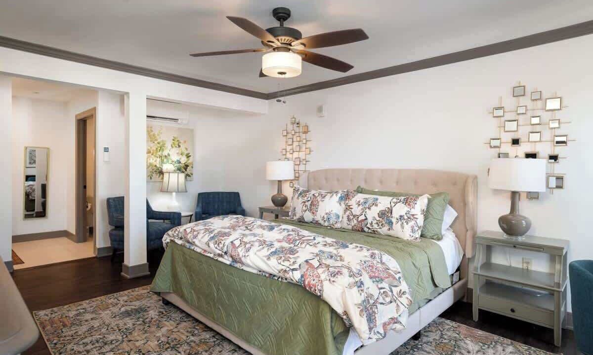 Photo of Bedroom in Parkville