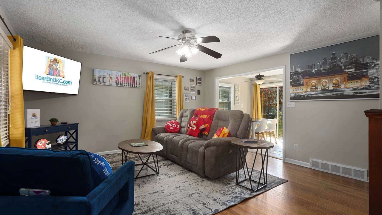 Photo of Livingroom in Lee's Summit