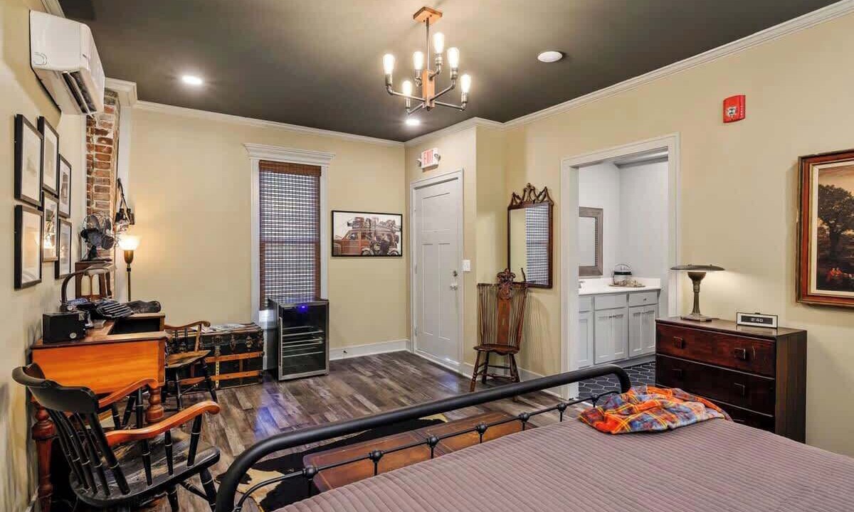 Photo of Bedroom in Parkville