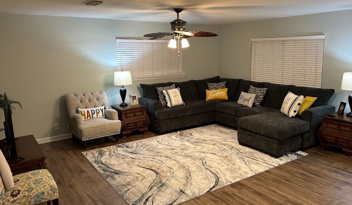 Photo of Livingroom in Crystal Beach