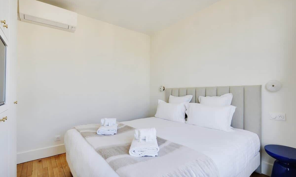 Photo of Bedroom in 5th Arrondissement