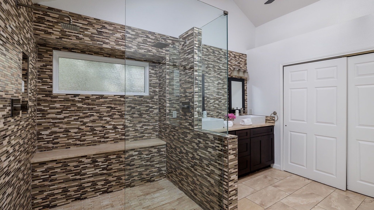 Photo of Bathroom in West Oak Hill