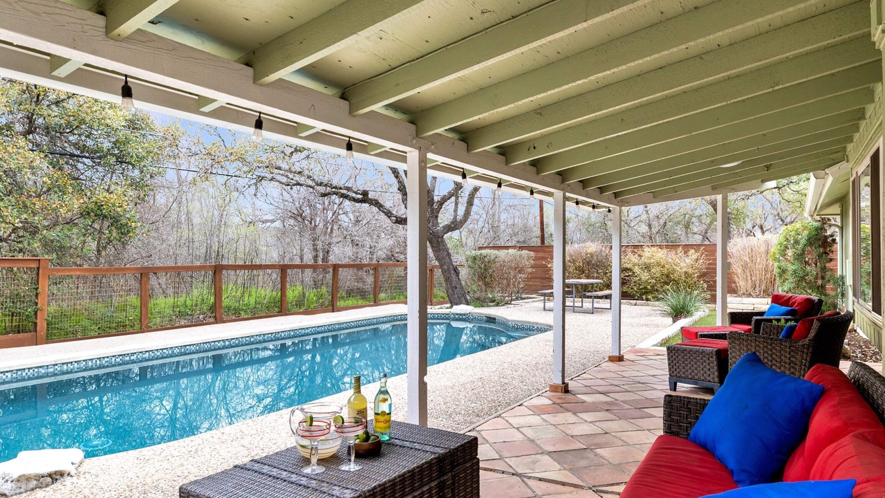 Photo of Outdoor in West Oak Hill