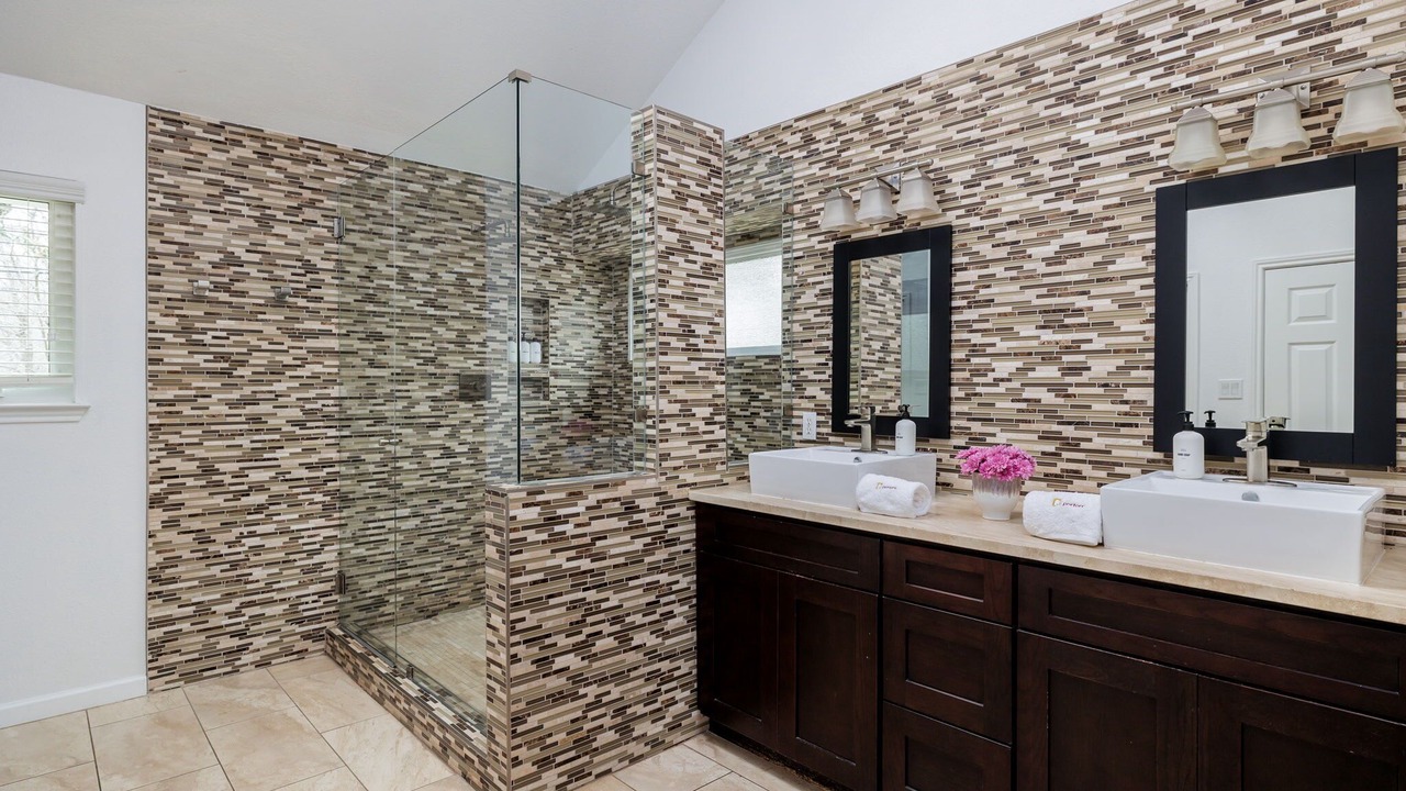 Photo of Bathroom in West Oak Hill