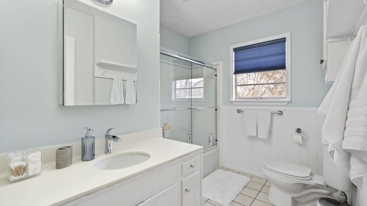 Photo of Bathroom in Allandale
