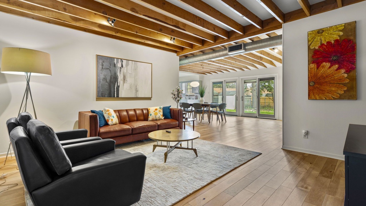 Photo of Livingroom in Allandale