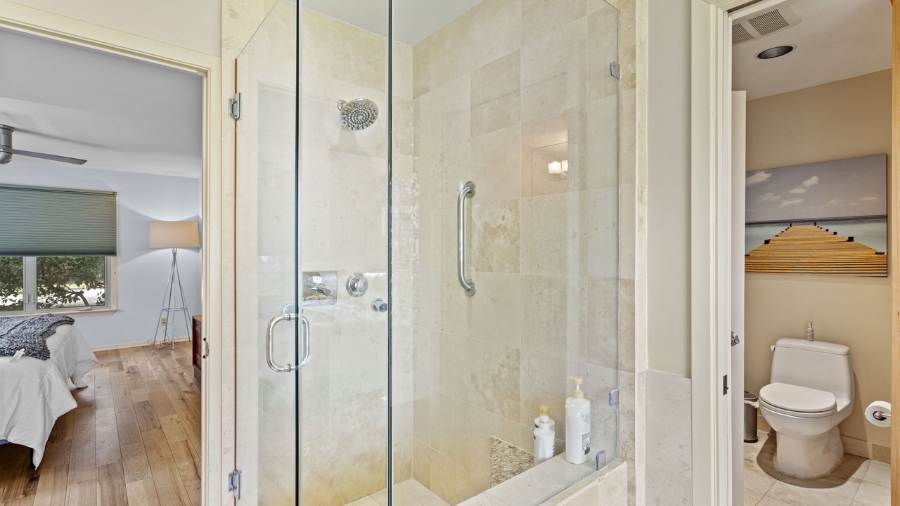 Photo of Bathroom in Allandale