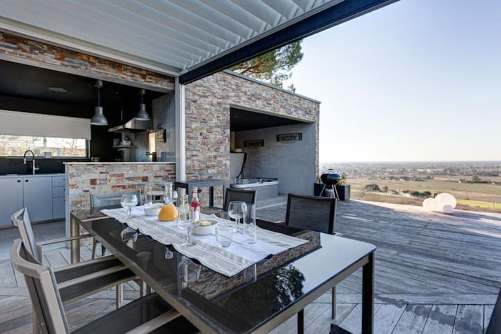 Photo of Outdoor in Cadillac