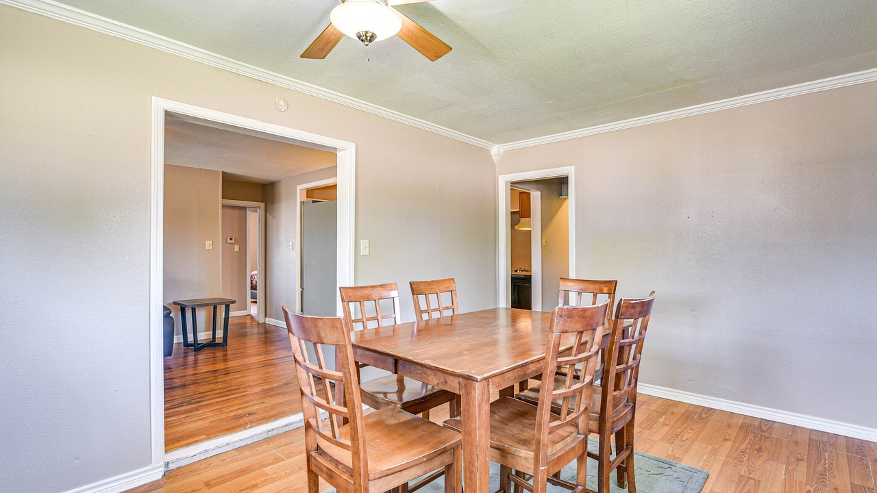 Photo of Bedroom in Orange