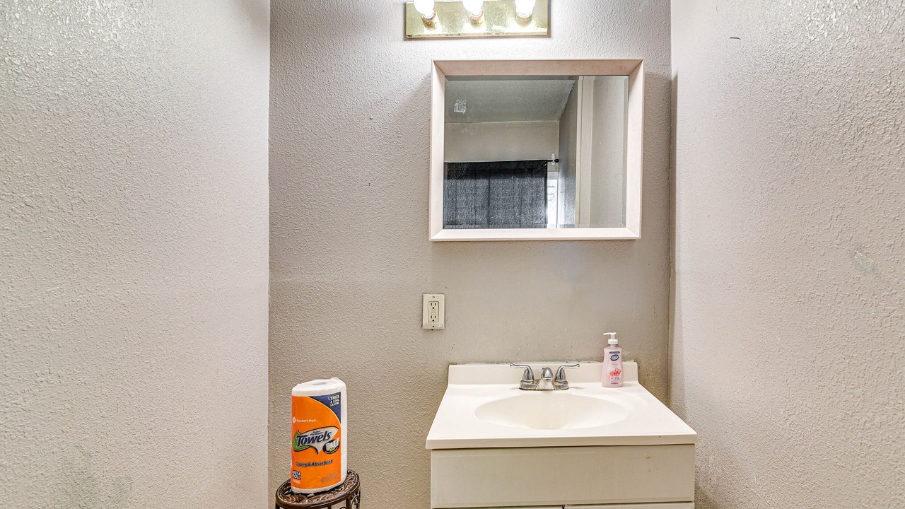 Photo of Bathroom in Orange
