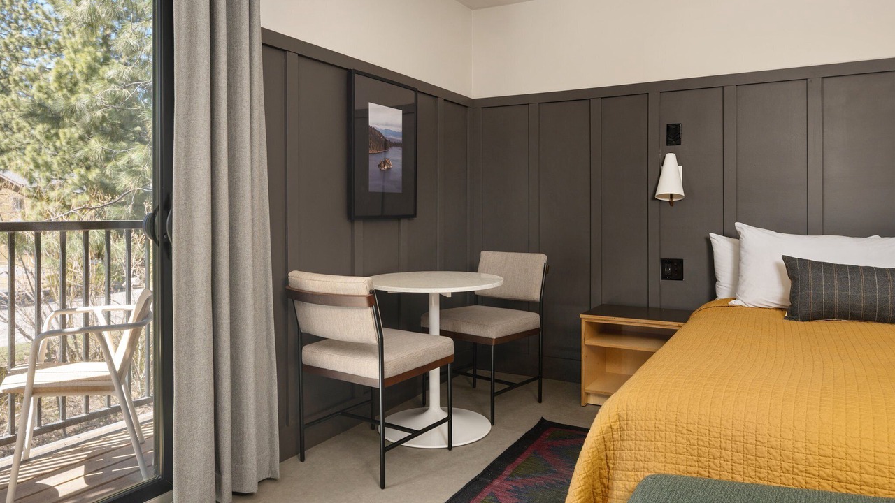 Photo of Bedroom in Lakeside Park