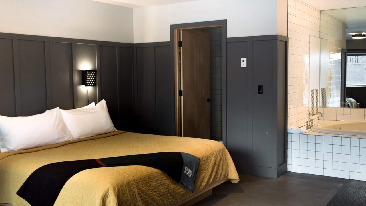 Photo of Bedroom in Lakeside Park