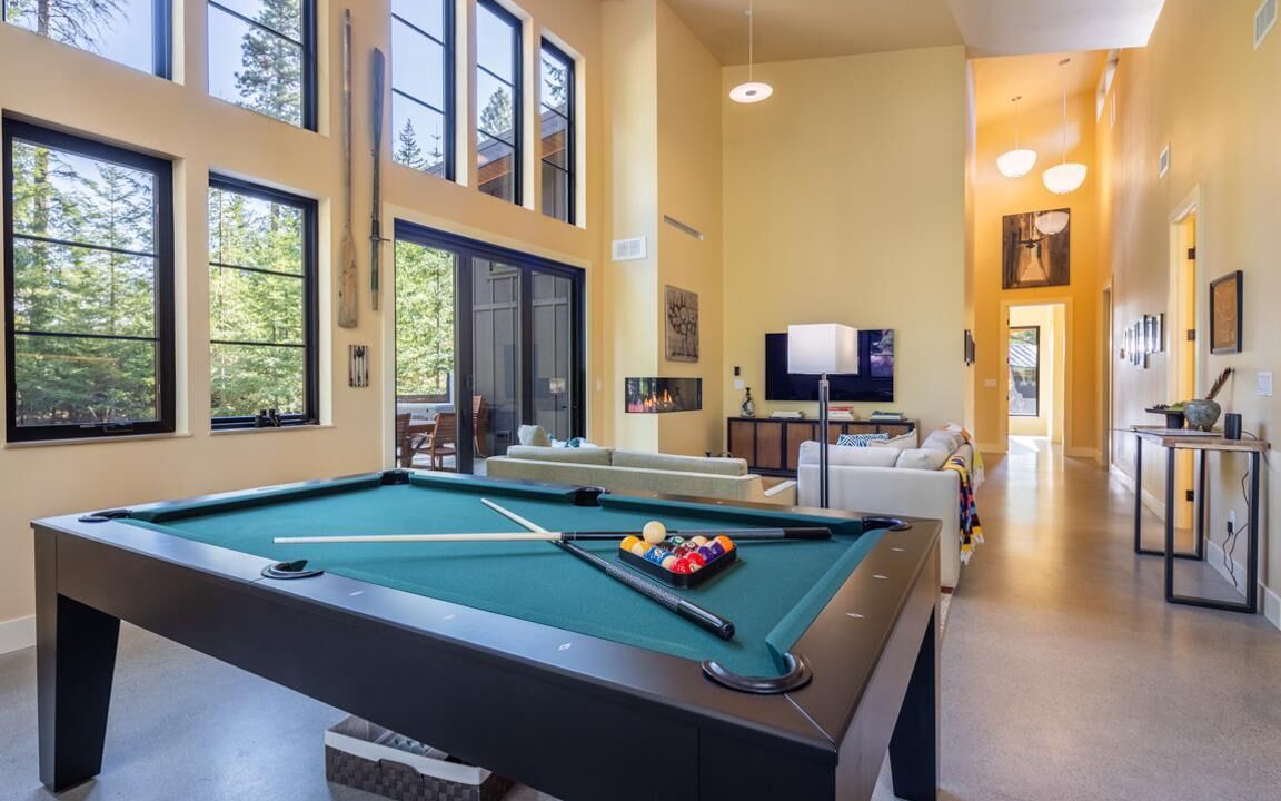 Photo of Bedroom in Roslyn
