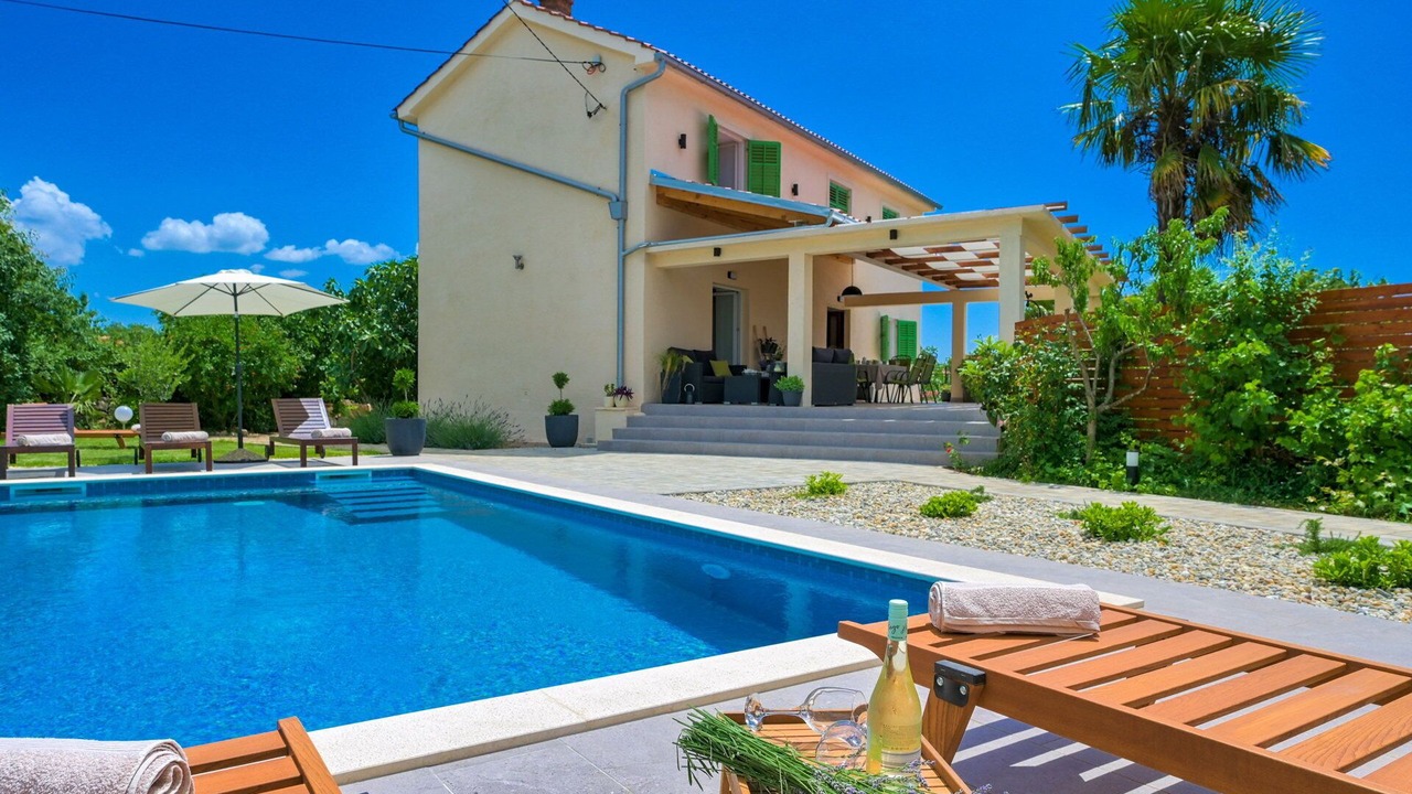 Photo of Outdoor in Kras