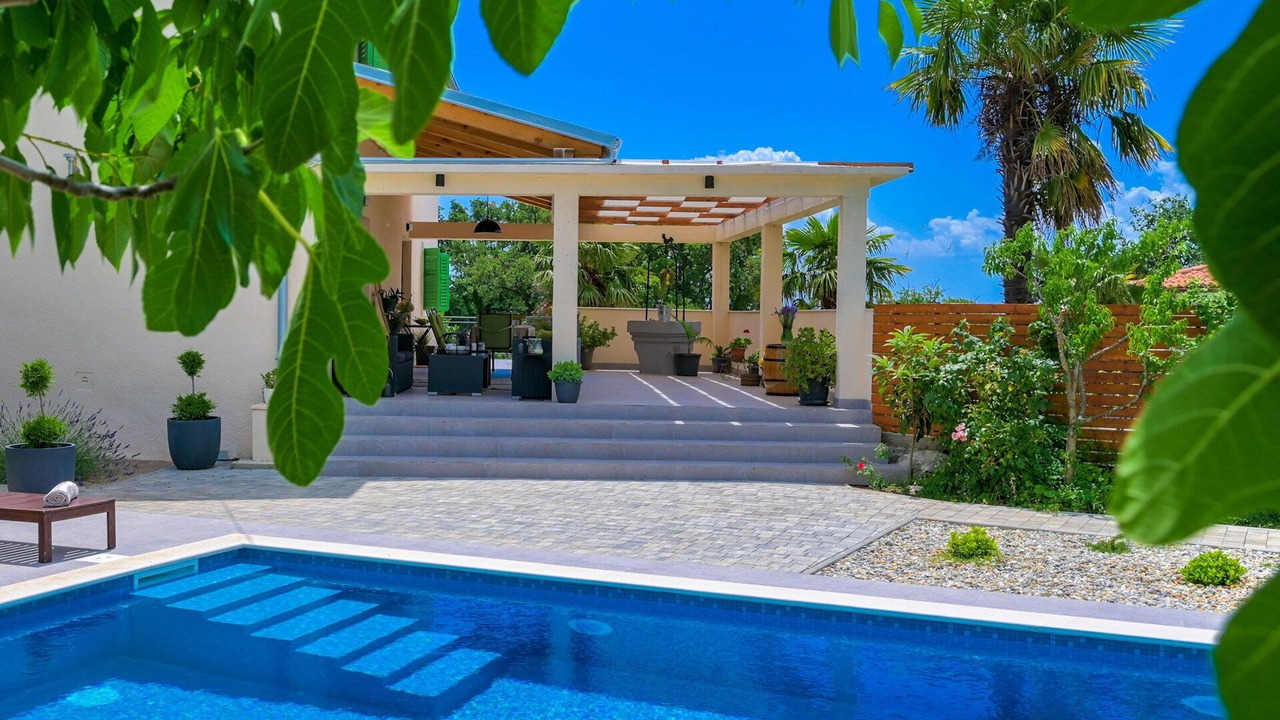 Photo of Outdoor in Kras