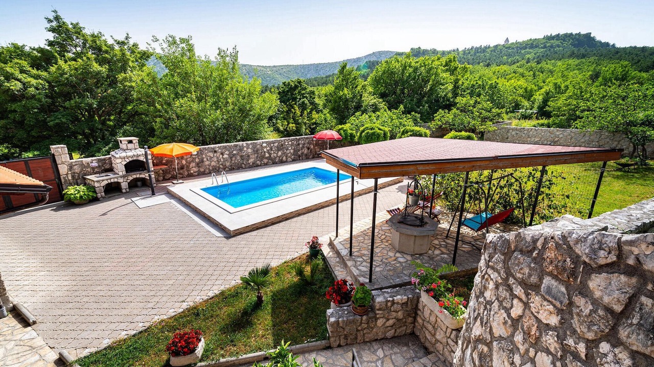 Photo of Outdoor in Drivenik