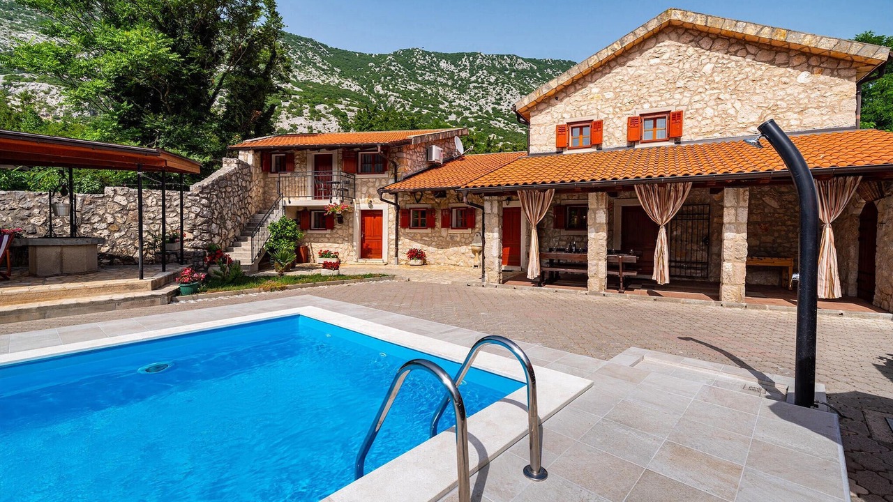 Photo of Outdoor in Drivenik